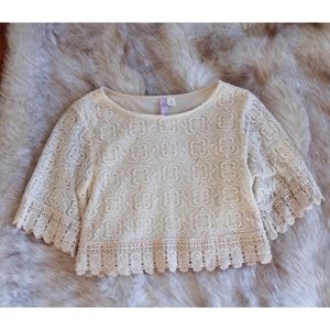 Alya lace crop top